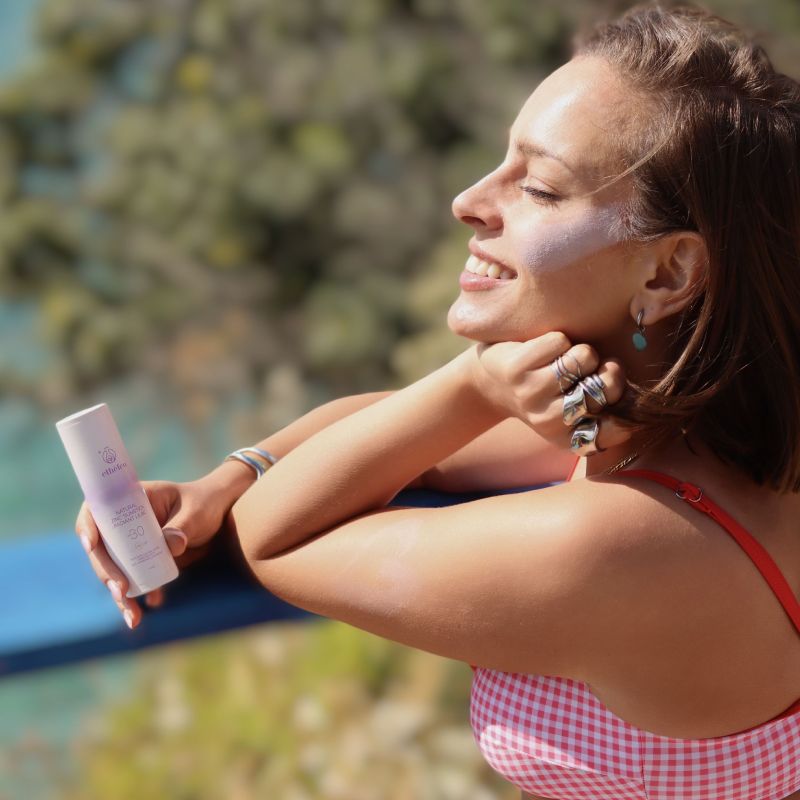 Etheleo Natural Zinc Sunstick Sunset Beige SPF 30 φυσικό αντηλιακό stick με ψευδάργυρο.