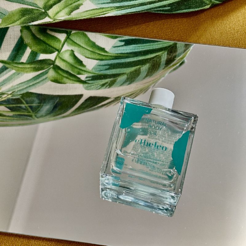 Etheleo Natural Body Oil Monoi με αιθέριο έλαιο λεβάντας και άρωμα Monoi.