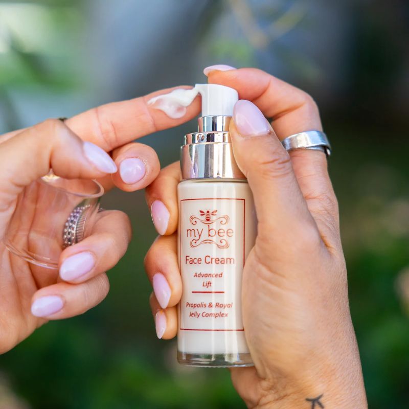 My Bee Advanced Lift Κρέμα Προσώπου 50ml με βασιλικό πολτό και πρόπολη.