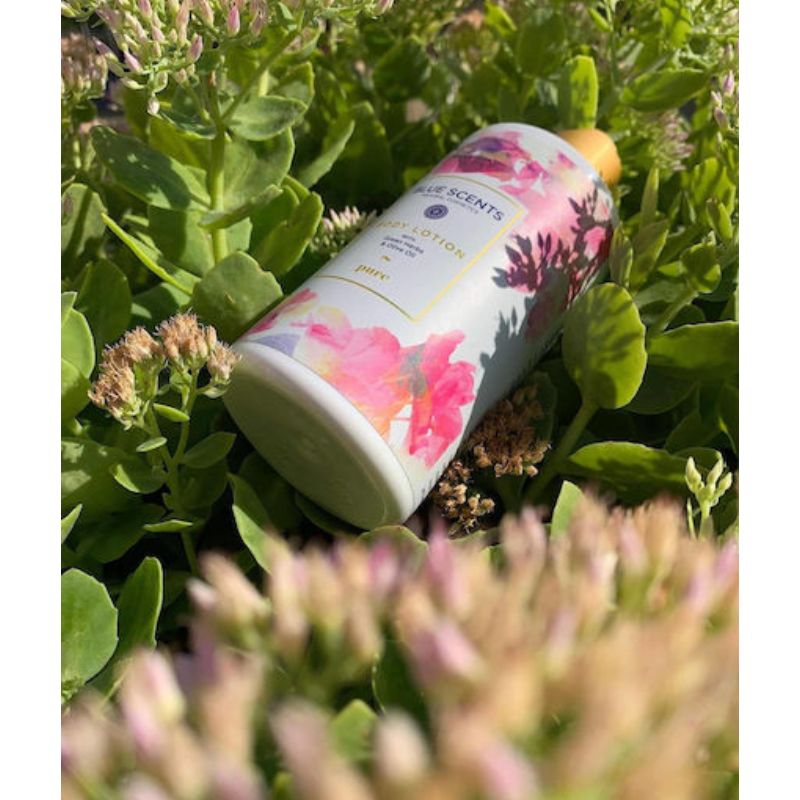 Blue Scents Body Lotion Pure 300ml με λάδι αβοκάντο και οργανικό ελαιόλαδο.