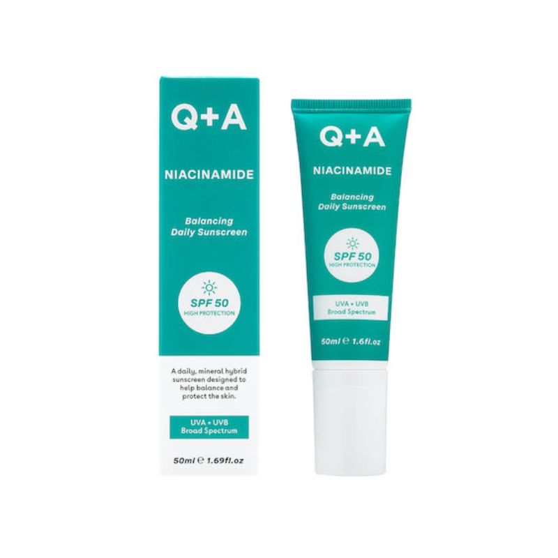 Q+A Niacinamide Balancing Αντηλιακό Προσώπου SPF50 50ml για λιπαρότητα και πόρους.