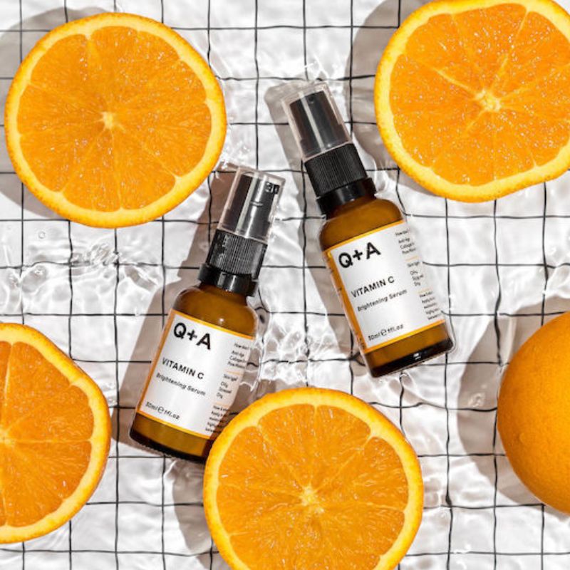Q+A Vitamin C Serum 30ml αντιοξειδωτικός ορός προσώπου για λάμψη με βιταμίνη C.