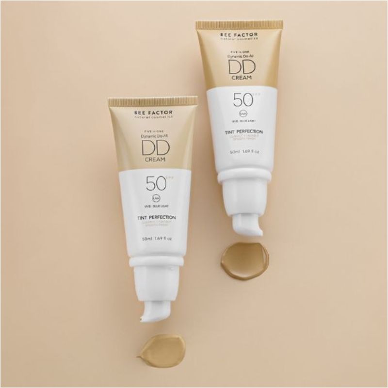 Φυσική αντηλιακή κρέμα προσώπου Bee Factor SPF50 με χρώμα (Απόχρωση 01) για υψηλή προστασία, φυσική κάλυψη και ενυδάτωση, 60ml.
